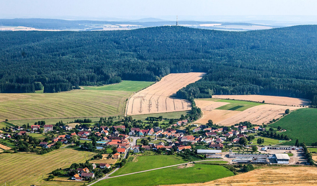 Vrch Stražiště, letecký pohled.